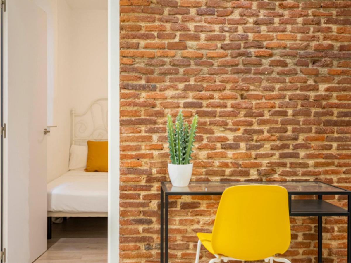 2 Bedroom Flat In La Latina-Carn Madrid Exterior foto